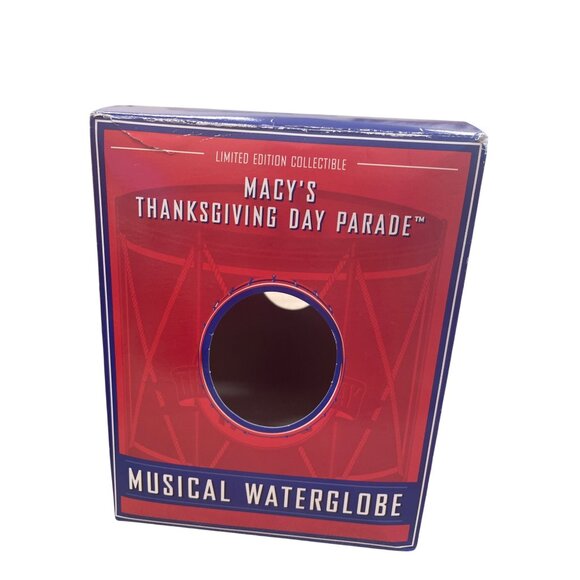 Macys 2002 Thanksgiving Day Parade Musical Waterglobe collectible SKU 8310 - Picture 1 of 16